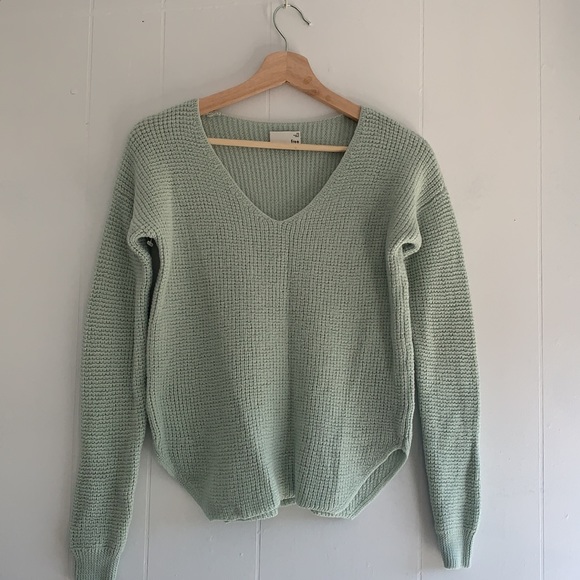 Wilfred Sweaters - Wilfred 100% Merino Wool in Pistachio